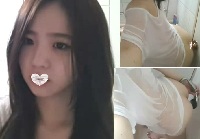 後ろにドアノブ突っ込んじゃってる？色気が強すぎ大胆行動
