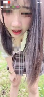 制服かわいい子が運動しながらちらちら見せてくれる配信①